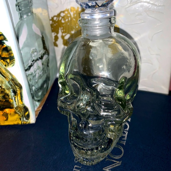 New In Box Crystal Head Vodka Empty Crystal Head Glass Decanter - Picture 3 of 16
